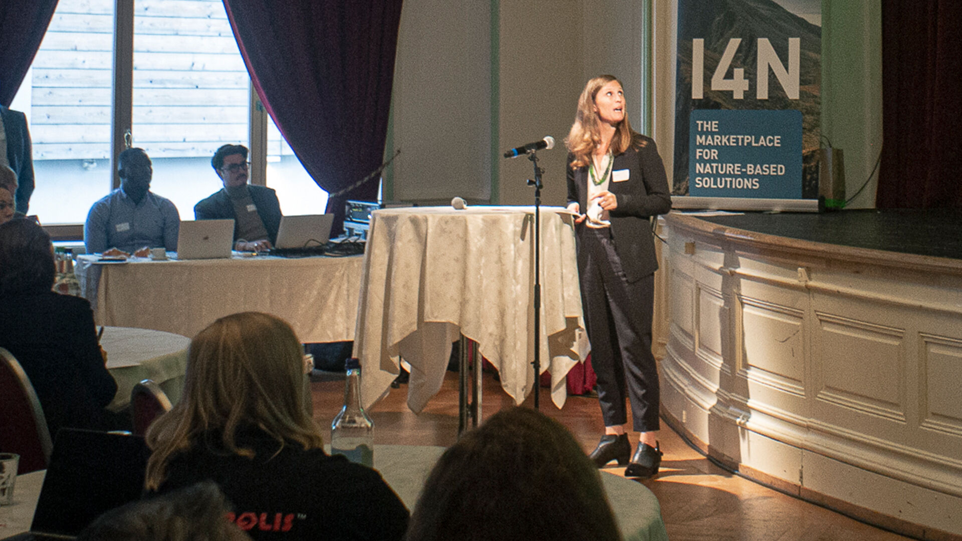 Clara Rowe at I4N